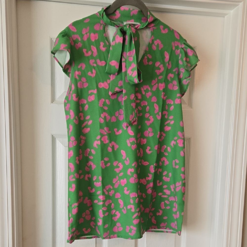 First Love Green and Pink Tie-Neck Animal Print Cap Sleeve Top
